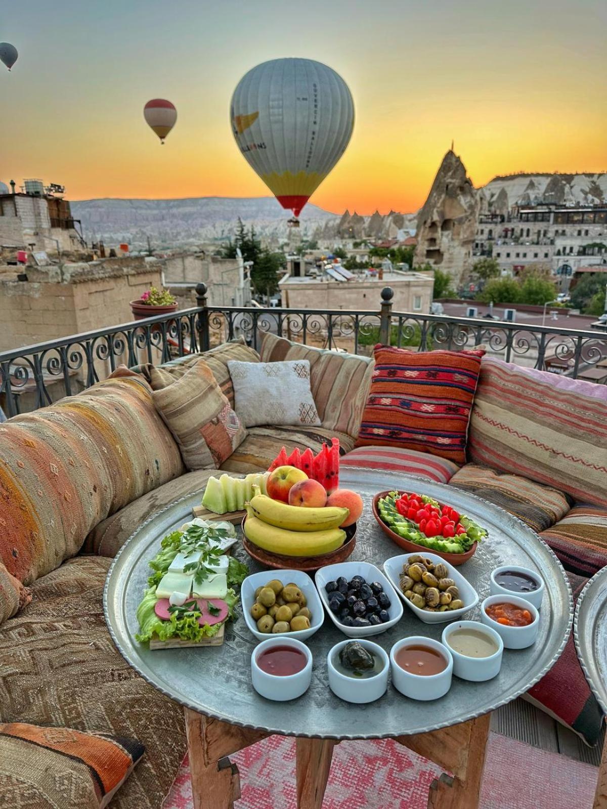 Caftan Cave Suites Göreme Ngoại thất bức ảnh